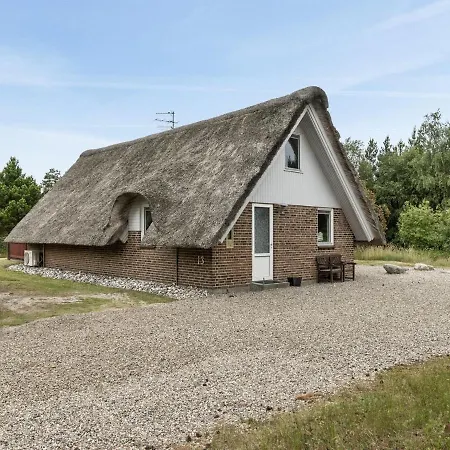 Holiday Folkhart - 1km From The Sea In Western Jutland By Interhome Vesterhede