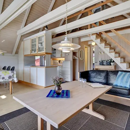 Holiday Folkhart - 1km From The Sea In Western Jutland By Interhome Hotel Vesterhede