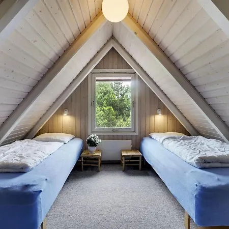 Hotel Holiday Folkhart - 1km From The Sea In Western Jutland By Interhome